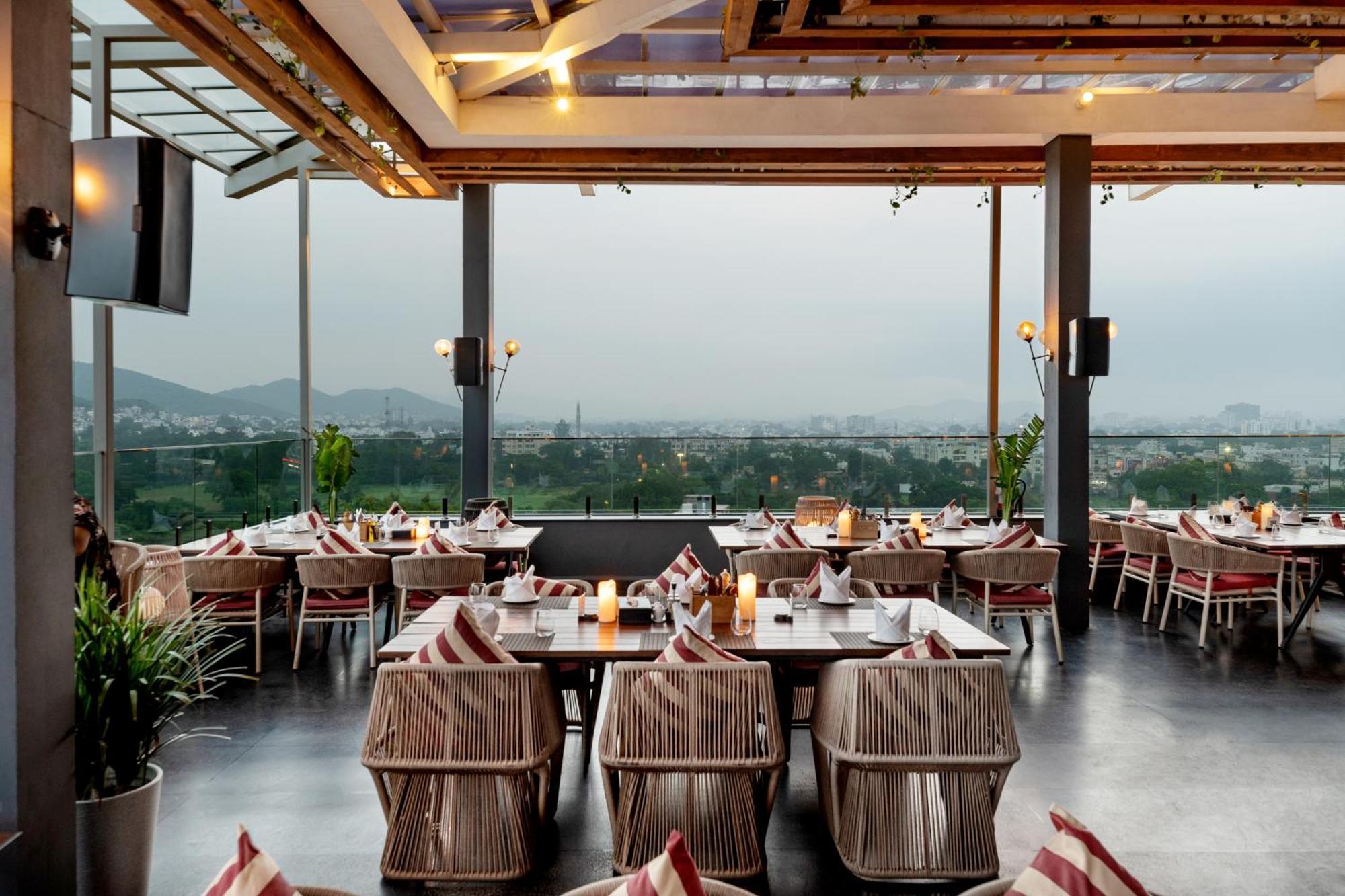 Parallel Hotel Udaipur, A Member Of Radisson Individuals Esterno foto
