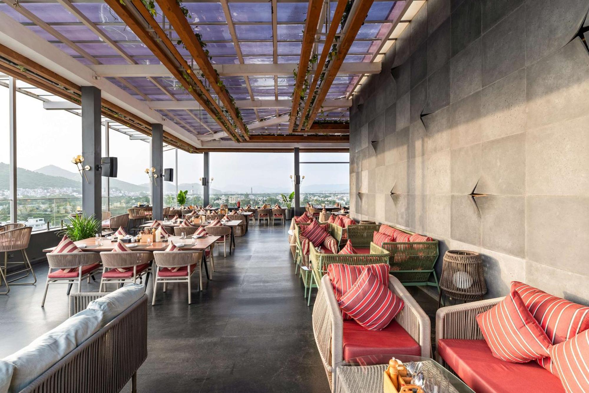 Parallel Hotel Udaipur, A Member Of Radisson Individuals Esterno foto
